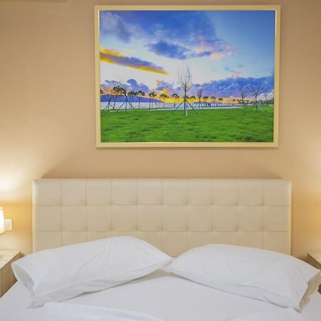 Jordan'S Hotel Vlorë Eksteriør bilde