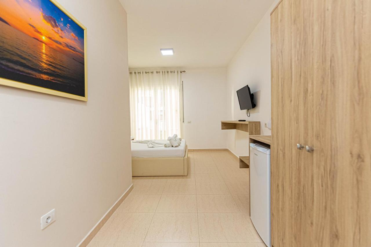 Jordan'S Hotel Vlorë Eksteriør bilde