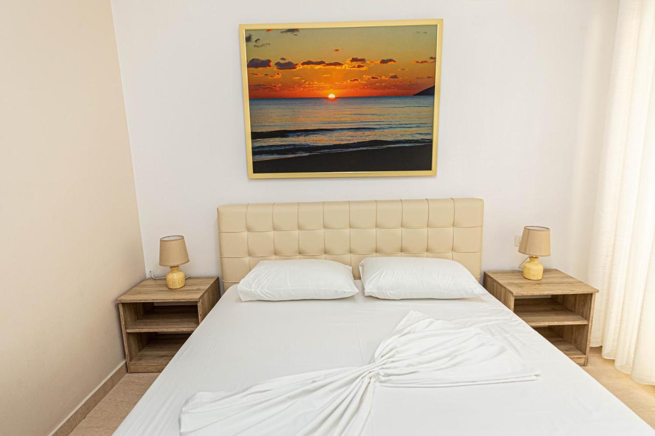 Jordan'S Hotel Vlorë Eksteriør bilde