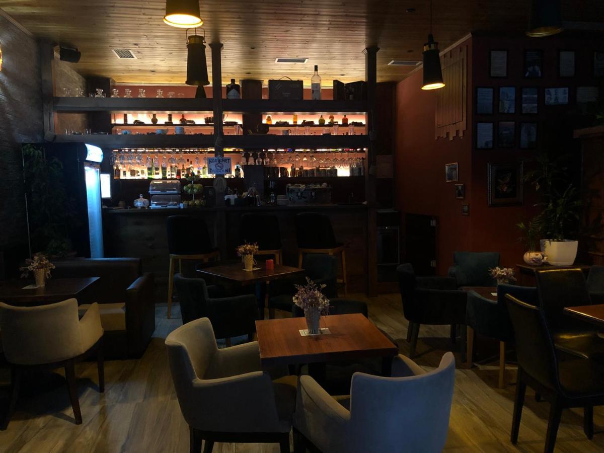 Jordan'S Hotel Vlorë Eksteriør bilde