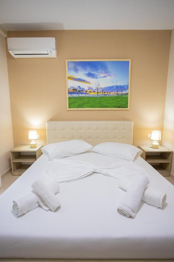 Jordan'S Hotel Vlorë Eksteriør bilde